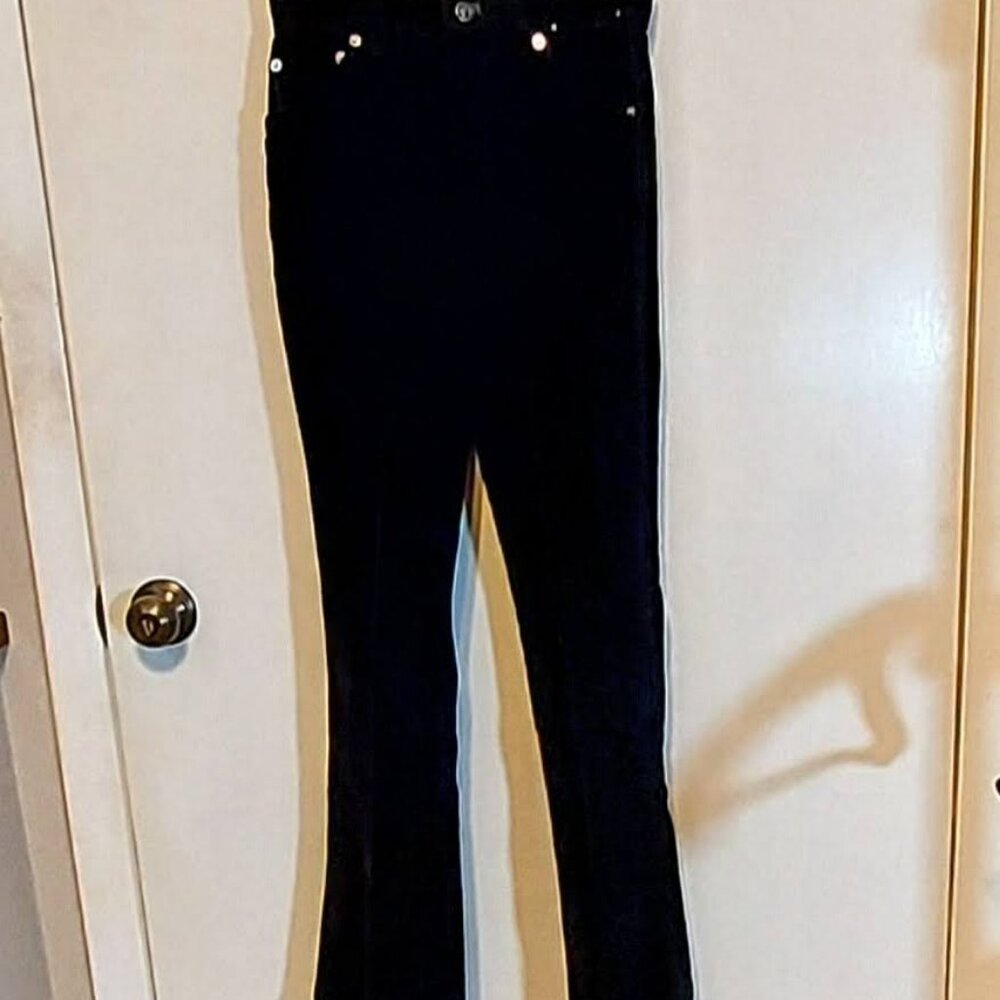 Levi Struss & Co. Black Boot Cut Corurdy Jeans Size 2  Sliver buttons. 5 Pockets